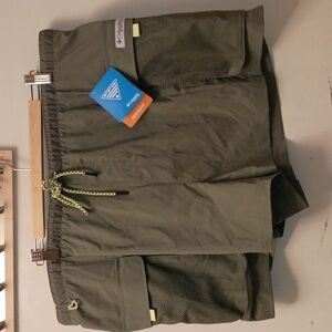 Columbia Wms PFG Open Water Shorts XXL, NWT, Green